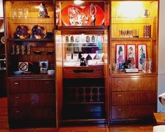 Drexel 3 piece wall unit with bar!