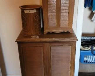 Vintage Bathroom Set