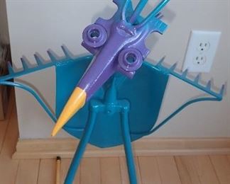 METAL SHOVEL / RAKE BIRD