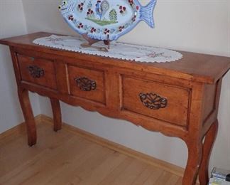 BUFFET / SIDEBAR FOR EXTRA STORAGE 