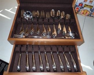 SILVERWARE IN BOX