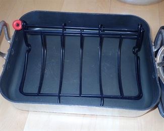 ROASTING PAN