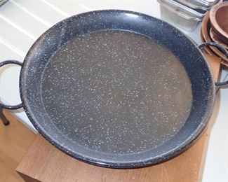 ENAMEL PAN