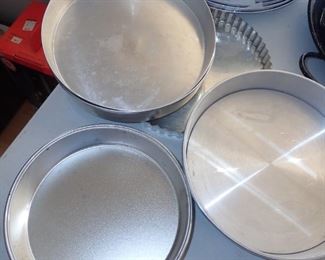 CAKE PANS