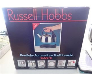 RUSSEL HOBBS HOT WATER