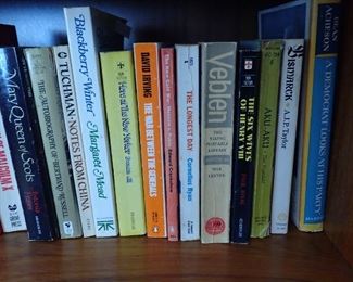 BOOKS 100'S OF BOOKS - WIDE RANGE OF TOPICS