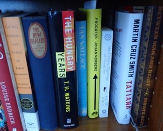 BOOKS 100'S OF BOOKS - WIDE RANGE OF TOPICS