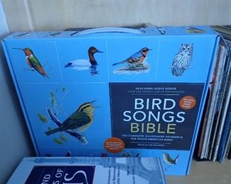 BOOKS 100'S OF BOOKS - WIDE RANGE OF TOPICS