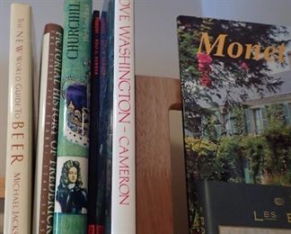 BOOKS 100'S OF BOOKS - WIDE RANGE OF TOPICS