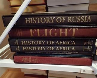 BOOKS 100'S OF BOOKS - WIDE RANGE OF TOPICS