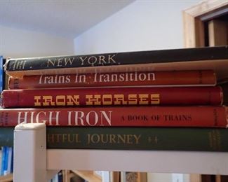 BOOKS 100'S OF BOOKS - WIDE RANGE OF TOPICS