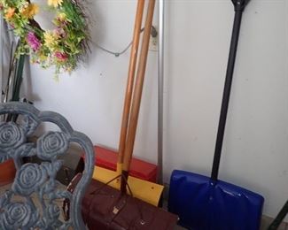 SHOVELS