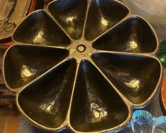 Cast Iron Tru-Fit Cobblers Caddy