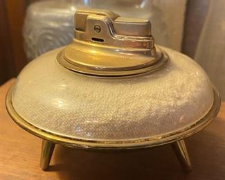 Mid-century Ronson Decor Table Lighter