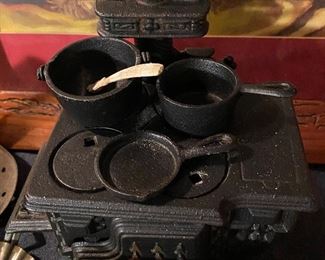 Small Queen Cast Iron Stove