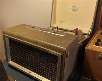 Capital Record Player Stereo