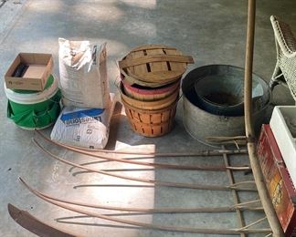 Briar Scythe with Cradle