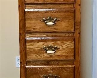 Accent Dresser