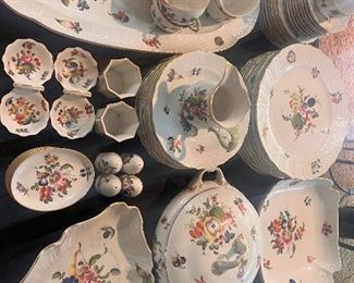 HEREND-ASUPER RAE AND GORGEOUS PATTERN