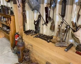 Antique and primitive tools 