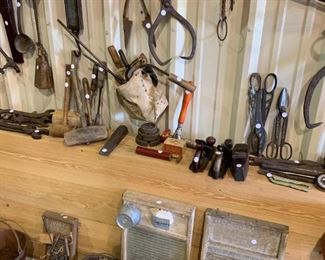 antique and primitive tools 