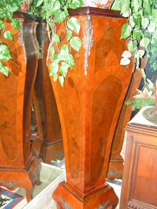 6 foot inlaid pedestal. Marble top