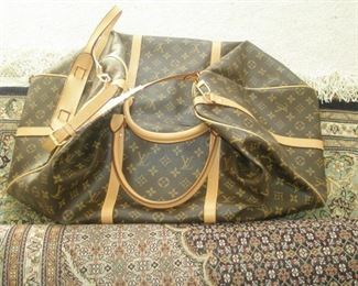 purchased in Italy, used once, probably not real. louis vatton bag