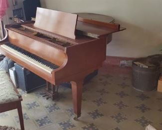 Baldwin Walnut Baby Grand c 1950, Excellent condition. Asking top dollar!