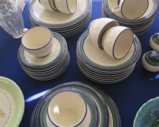 Pfaltzgraff Dish Set