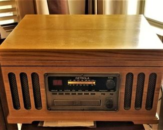 Vinyl record player and radio