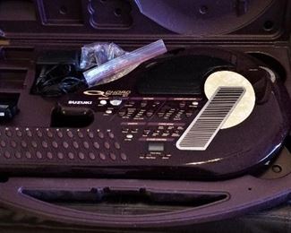 Suzuki QC-1 | Q-Chord Digital Song Card Guitar