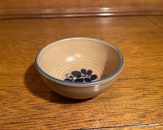 Vintage Pfaltzgraff Folk Art Berry/Dessert Bowl