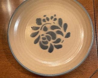 Vintage Pfaltzgraff Folk Art Dessert/Bread Plate X 12