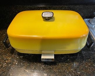Vintage Presto Fry Pan (with cord)