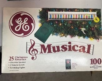 Vintage GE Musical 100 Light Set