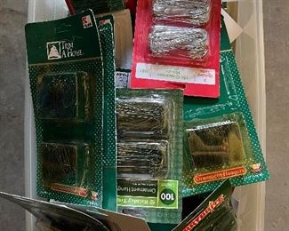 Christmas Ornament Hangers X ALOT