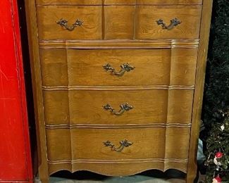 Vintage 5-Drawer Chest of Drawers