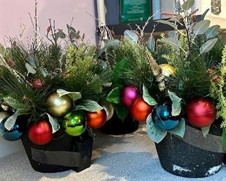 Grandin Road Holiday Urn Fillers