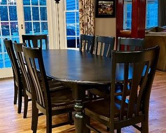 Bassett Furniture Table & 8 Chairs