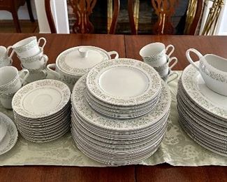 Taihei China Set (25 dinner plates, 5 salad plates, 12 cups & 11 saucers, creamer, sugar & underplate, gravy bowl, covered tureen)