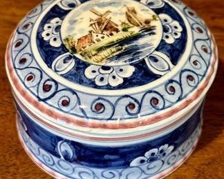 Delft Trinket Box