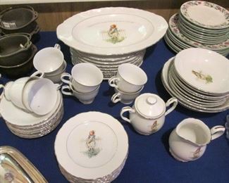 Holly Hobbie Dish Set, "Girl with Rose"