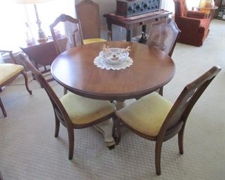 Oak Dinette Set with (4) Chairs