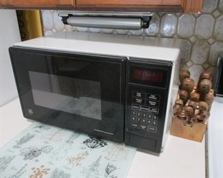 GE Microwave Oven