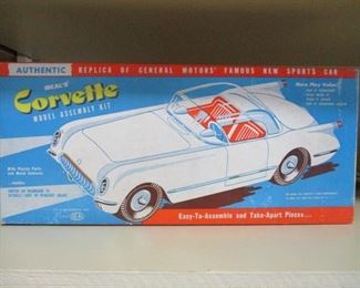 Ideal's # 3083 Corvette Model