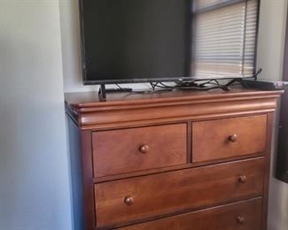 Chest of drawers with matching bed and nightstand, TV