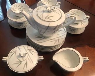 Noritake "Bambina" 23 pc. set