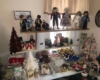 And now to the Christmas room!