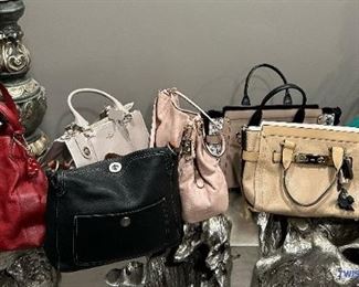 COACH Handbags / Purses