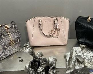 MICHAEL KORS Handbags / Purses